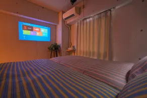 2 minutes by train to Shibuya | 2 single beds | Projector | High-speed WiFi | Cozy hideaway - Image 3