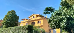 Yellow Oasis Escape Terrazza Panoramica Roma - Image 4
