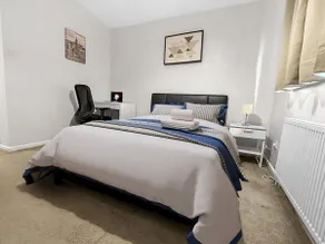 Spacious 3BR near Etihad and Coop Live Free Parking - Image 2