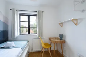 Spacious 4 Bedroom House by Oxford Train Station - Image 5