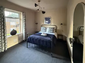 #59 Spacious 2BR near City Centre | Free WiFi - Image 4