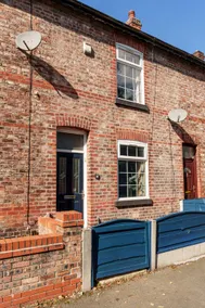 #59 Spacious 2BR near City Centre | Free WiFi - Image 2