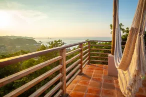 Ocean Views w/ Rooftop Lounge - Image 4
