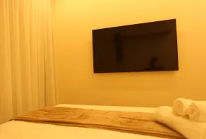 Luxury 2-bedroom apartment | Sleeps up to 8 guests - Image 5