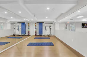 Dwntn~Near Stadiums~Gym~Rooftop Retreat~Dogs OK - Image 2