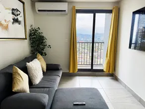 Beautiful and spacious apartment with parking - Image 4