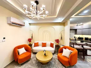 Luxe 2BHK | AC-Cafes-Ntflix-Kitchen-Balc | Nr Airport - Image 2