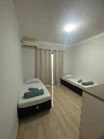 2 Bedroom 2 Bathroom Apartment with Air Conditioning - Image 4