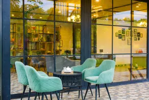 Pet-friendly Retreat W/ Garden, Shared pool - Image 5