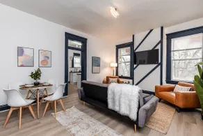 Cozy Loft w/ City Charm & Fast Wi-Fi – 5 Min to DT - Image 3