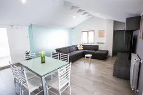 Attic in the center - within walking distance of Lake Maggiore - Image 3