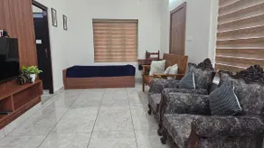VILLA 05 : Luxurious villa near Metro station - Image 3