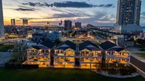 TopRated10%, Sleeps 32, Ocean Views, 14 Queen Beds - Image 2