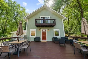 Charming Stay Near Tysons | Spacious & Private - Image 4