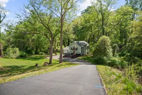 Charming Stay Near Tysons | Spacious & Private - Image 2