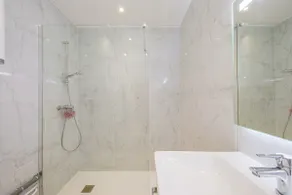 Renovated 3BR – Mountain View, Center, A/C - Image 3
