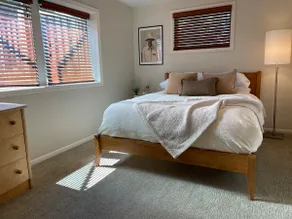 Serene 2BR Oasis with Kitchen and Pond Views - Image 4