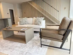 2BR 2.5 Downtown Oasis Full Kitchen | Pet Friendly - Image 4