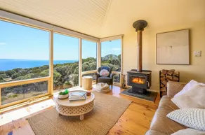 Cuttlefish Bay Cottage | Australia View | Luxury - Image 2