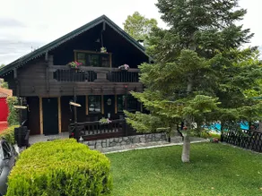 Wooden cottage with private pool near to sea - Image 3