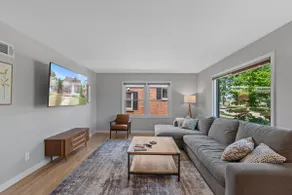 Family Cottage, Walk to the lake (pet friendly) EV - Image 4