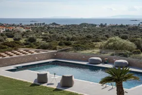 LaGon Luxury Villa - Image 2