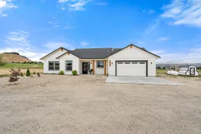 Private 7-Acre Wine Trail Estate near Lake Lowell - Image 5