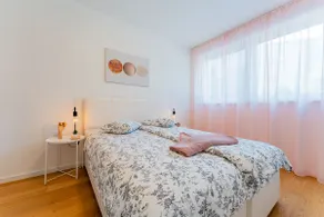 Flex SelfCheckIns 149 - Zagreb - Bedroom - Garage - Loggia - Image 2