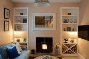 Pretty Riverside Cottage Petworth - Image 5