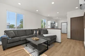 Near Gu, Modern Bungalow, Free Parking, Fast WIFI - Image 2