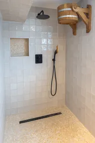 L'Andalouse | Spa | Jacuzzi | Steam Room | Sauna - Image 3