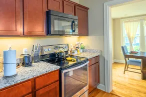 Westcott Suite Apt 3-bed near SU & JMA - Image 2