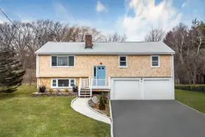 Eventide: Renovated 5 Bedroom, 3 Baths on Island - Image 5