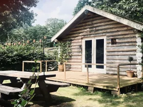 Cozy tree trunk house with garden, on the Schatberg - Image 5