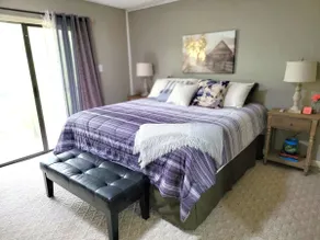 2 Story Condo w/Balcony & Pool! - Image 4