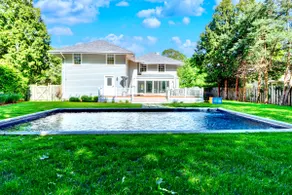 4 Min To The Beach! Heated POOL! - Image 2