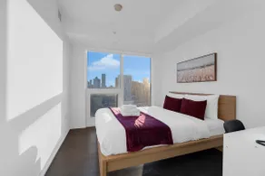Modern 2BR - Next to Eaton Centre / Dundas Square - Image 3