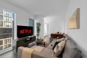 Modern 2BR - Next to Eaton Centre / Dundas Square - Image 2