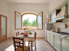 ”L'Uva” apartment with pool - Image 4