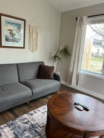 Great Location! Close to City Beach & Downtown CL! - Image 2