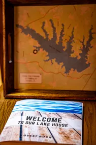 The Honey Hole Hideaway - Image 2