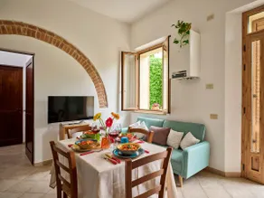 ”Il Melograno” apartment with pool - Image 2