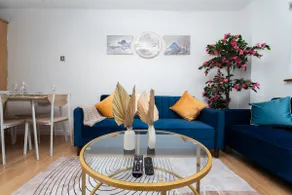 Homely Hornchurch - 5 Bed House - Image 5