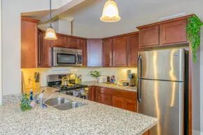 Westcott 2BD Apt in Mansion, minutes from SU & JMA Dome - Image 4