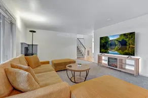 Spacious 5BR Retreat w/ Sunshine & Lush Green - Image 5