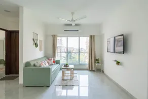 Trendy 2bhk Apartment near BKC - Image 2