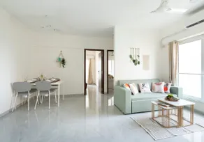 Trendy 2bhk Apartment near BKC - Image 5