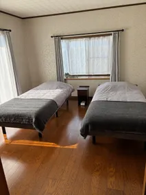 A large single-story house 5 minutes walk from Shikoku Ichiban Satsunomiya. Omabi Shrine and the German Pavilion are also within walking distance. - Image 3