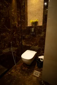 Luxury 3BHK I PetOKI AC-Kitchen-Balcony-Netflix-CarPark - Image 5