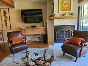 Slopeside Serenity: Hottub+2 blocks 2 lift+Views! - Image 1